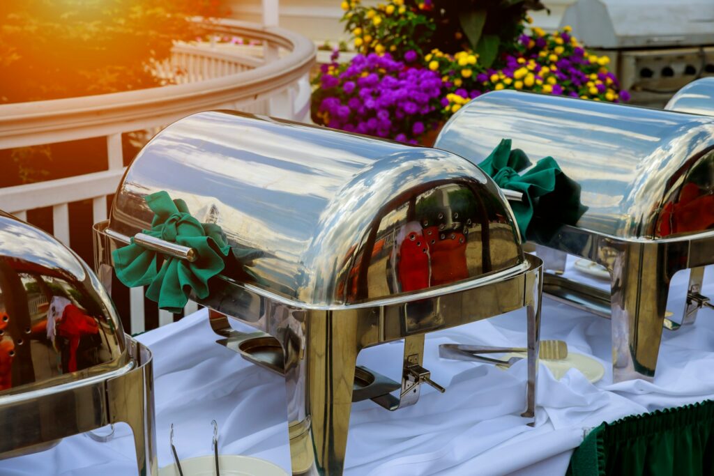 Buffet heated trays in the line, warming trays for buffet line